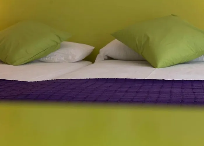 Готель Balenax 2*